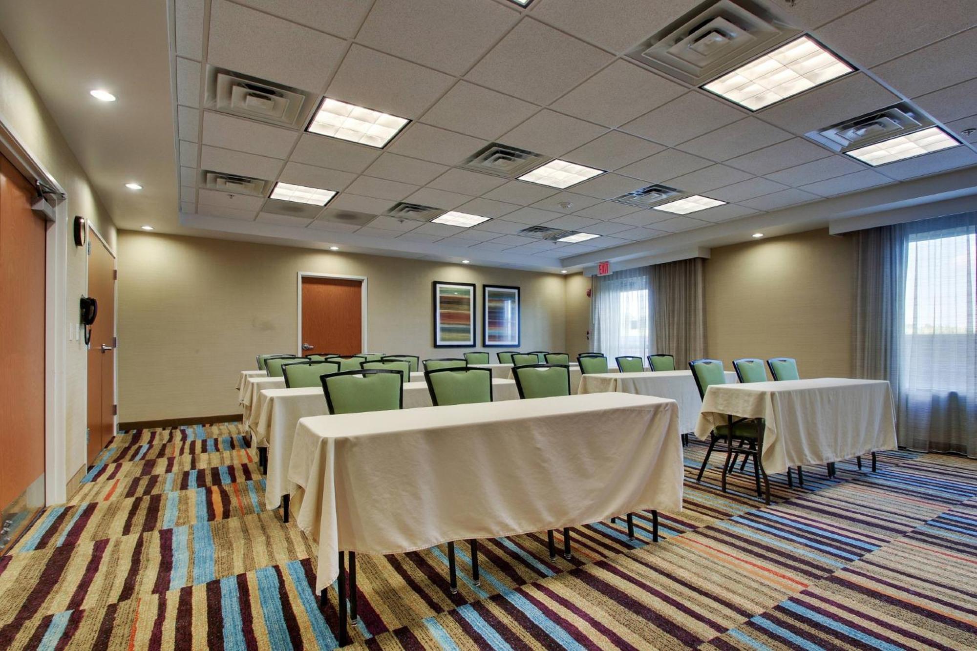 Fairfield Inn & Suites By Marriott Ottawa Starved Rock Area Bagian luar foto