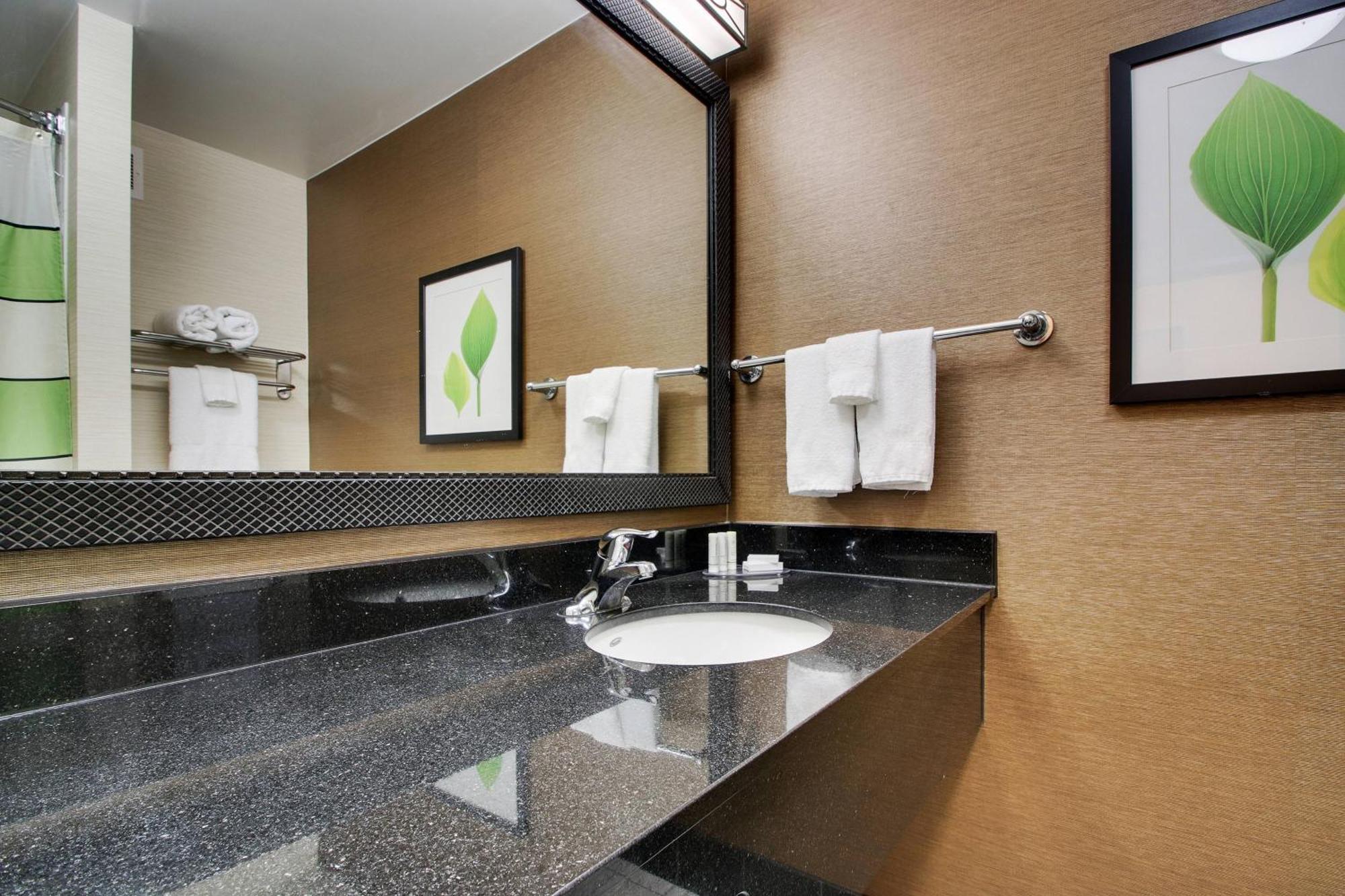 Fairfield Inn & Suites By Marriott Ottawa Starved Rock Area Bagian luar foto